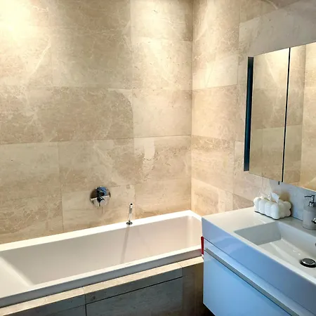 Appartement Place Des Lices, Parking, 75m2, Standing